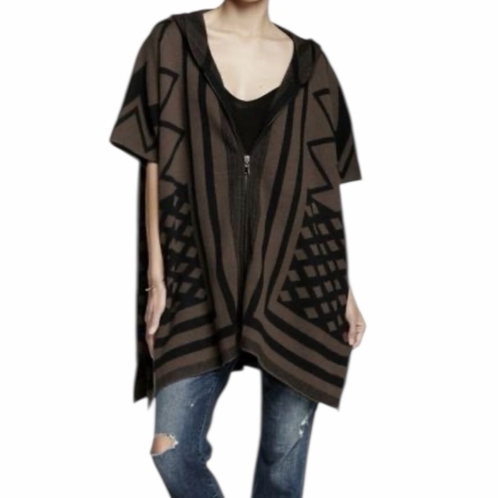 W118 Walter Baker Reza Boho Oversized Hooded Full Zip Sweater Poncho Large Brown